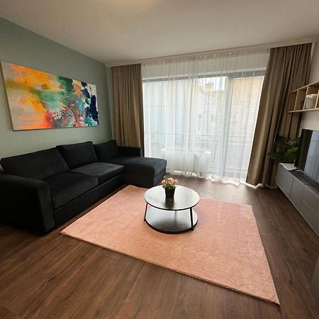 Odejjo! Apartment Budapest Luaran gambar