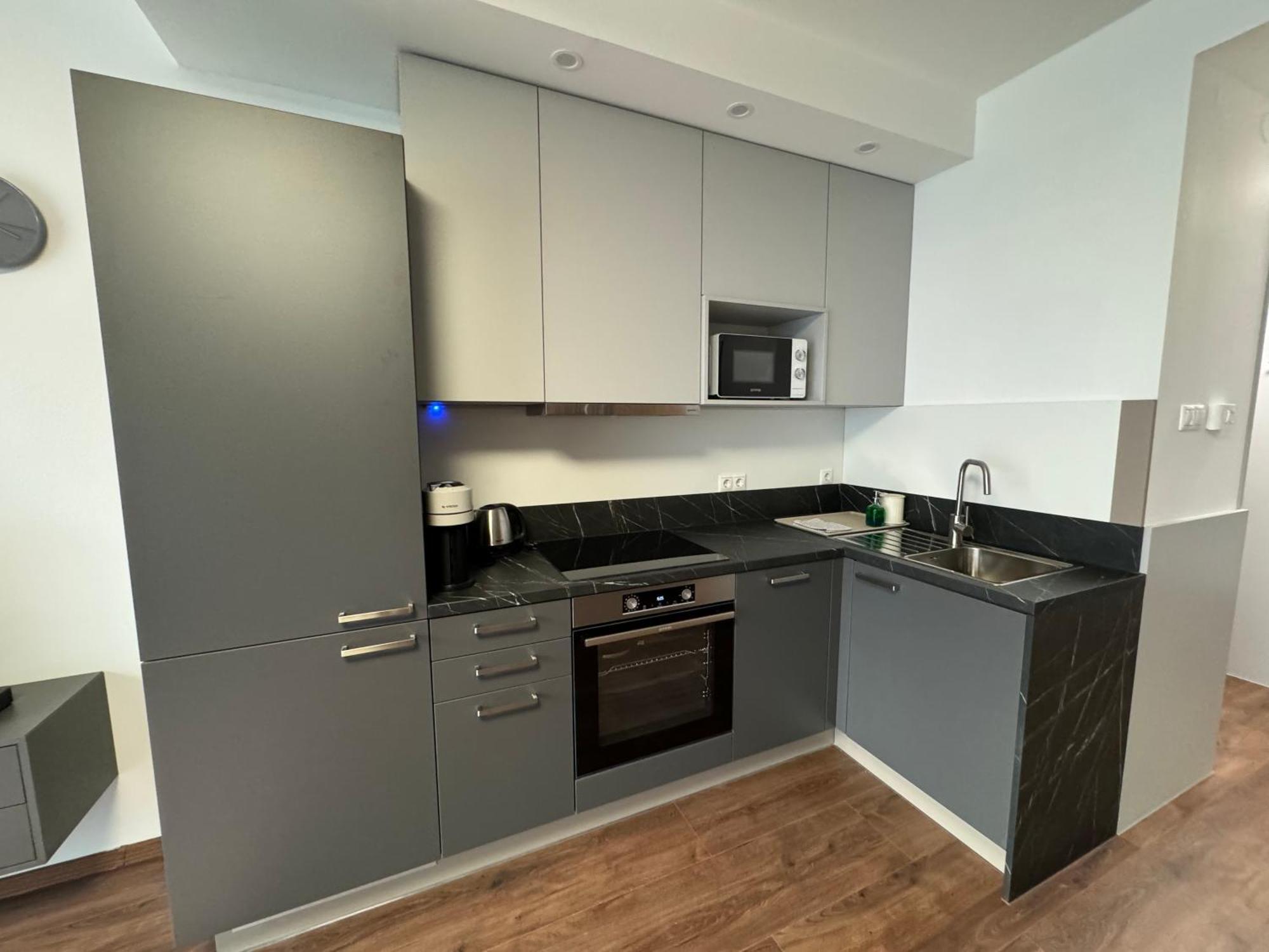 Odejjo! Apartment Budapest Luaran gambar